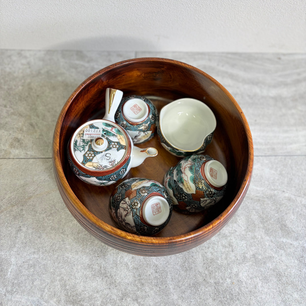 九谷焼】和の心を美しく伝える金彩の茶器セット【煎茶道具一式