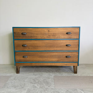 ヴィンテージ調ブルーペイント脚付きローチェスト