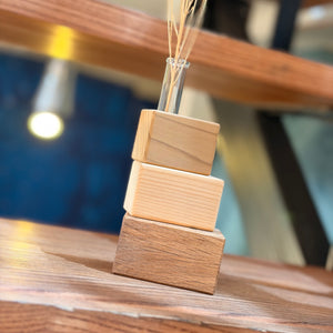 古材の一輪挿し  つみき