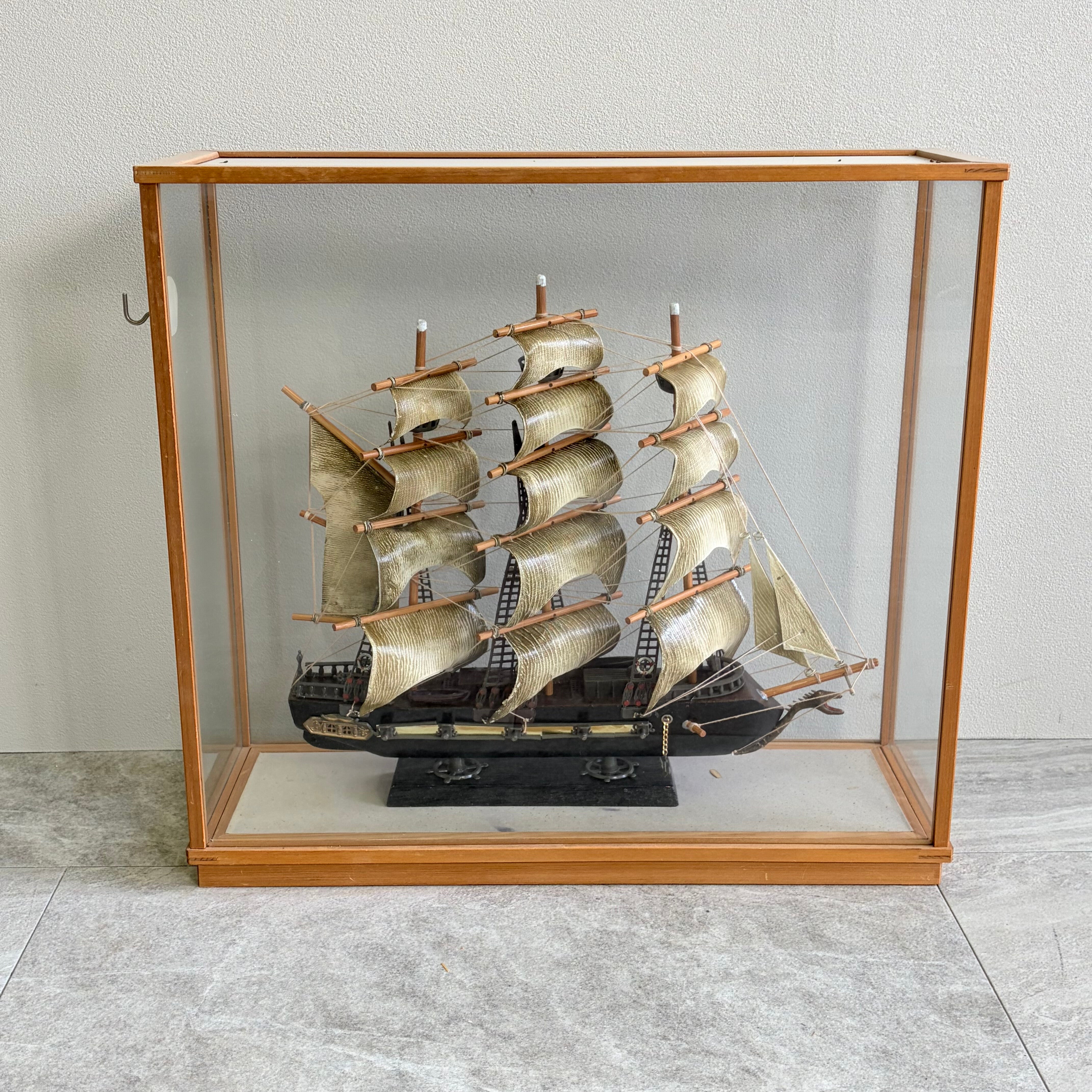 [ガラスケース付き] 帆船模型 FRAGATA ESPANOLA 1780年スペイン帆船・フリゲート艦「FRAGATA ESPAÑOLA AÑO 1780